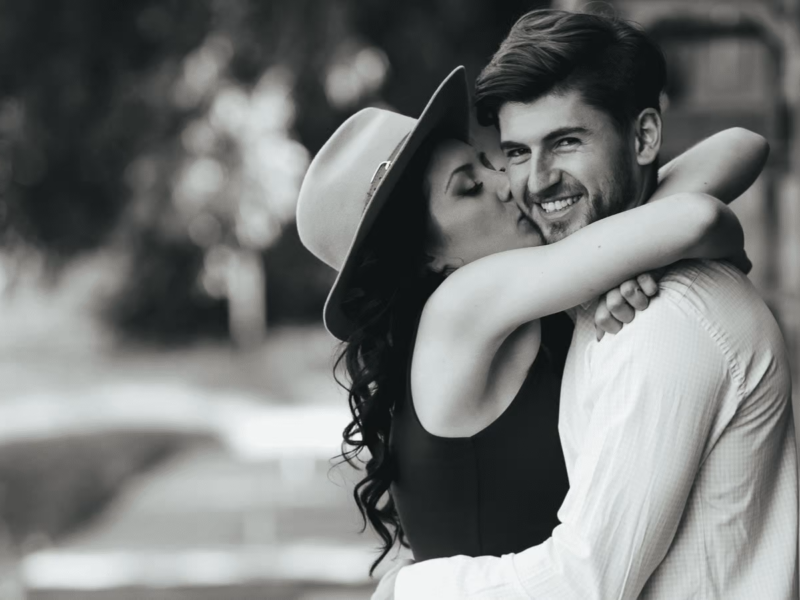 How to Impress A Girl? 8 Psychological Tips to Attract Girl